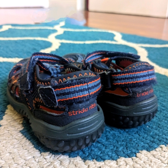 Kids Stride Rite Strapped Sandals - Durable, Adjustable, and Comfortable Outdoor - Picture 3 of 8